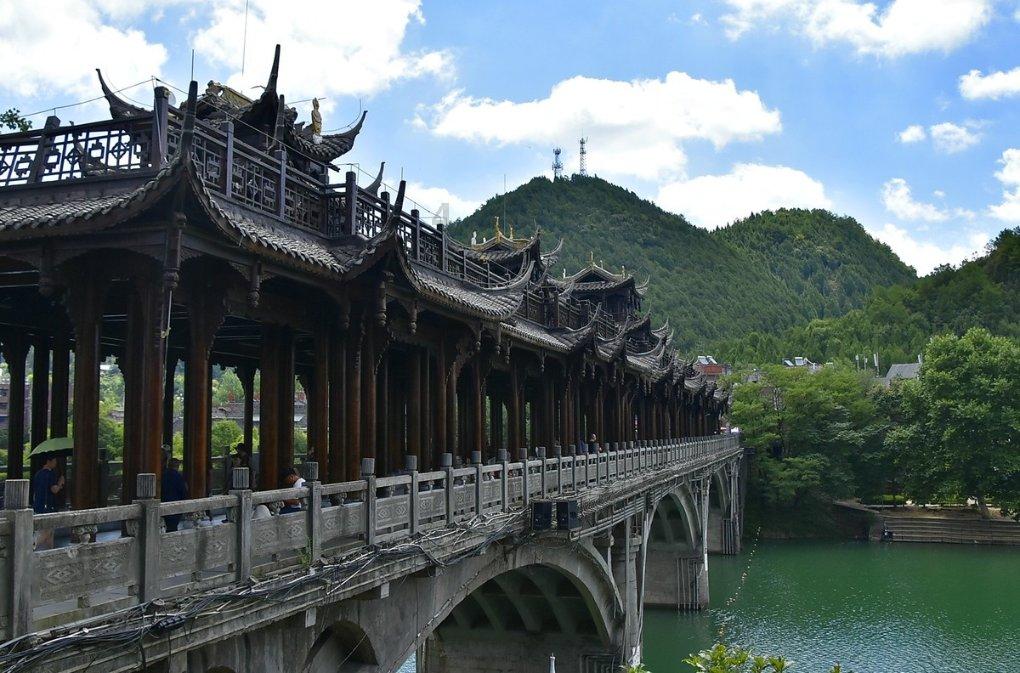 逃离黄金城堡